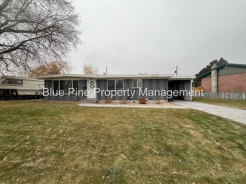 2280 Logan Dr in Idaho Falls, ID - Building Photo