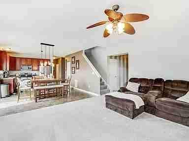 8125 Lomas Pass in Avon, IN - Foto de edificio - Building Photo