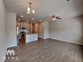 585 McWilliams Rd SE in Atlanta, GA - Building Photo - Building Photo