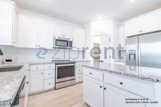 12175 Coal Crk Wy in Rancho Cordova, CA - Building Photo - Building Photo