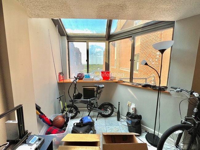 147 Kelton St, Unit 715 in Boston, MA - Foto de edificio - Building Photo