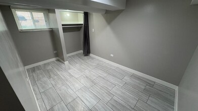 5454 W Berteau Ave in Chicago, IL - Foto de edificio - Building Photo