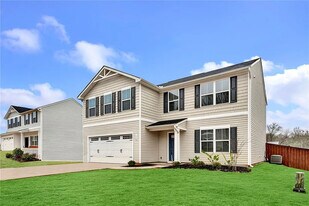 158 Barrington Creek Rd in Powdersville, SC - Building Photo