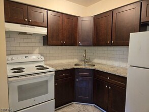 1041 Ridge St-Unit -B 43 in Phillipsburg, NJ - Building Photo - Building Photo