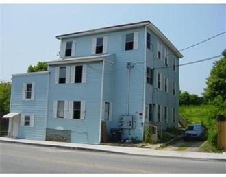 161 Worcester St in Southbridge, MA - Foto de edificio