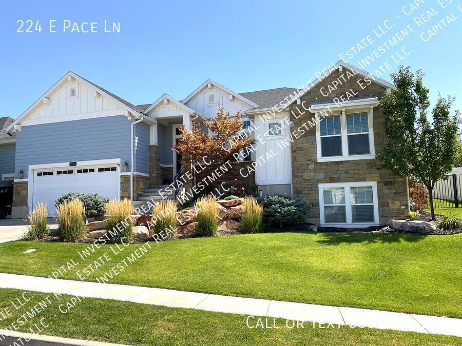224 E Pace Ln in North Salt Lake, UT - Building Photo