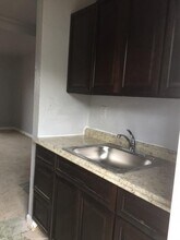 430 N Charles St-Unit -430 - 9 in Daytona Beach, FL - Foto de edificio - Building Photo