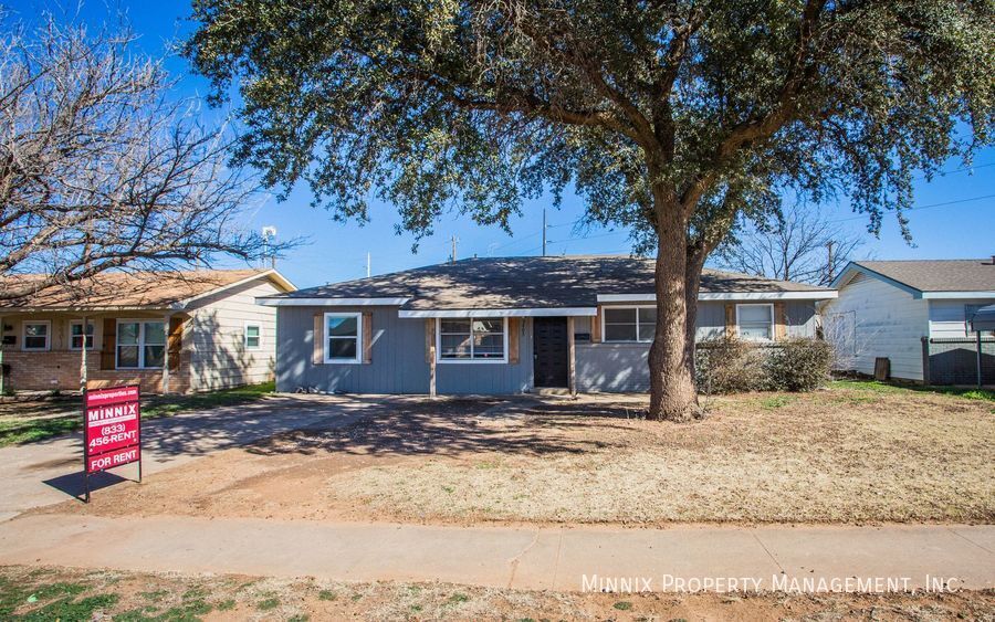 3403 Bangor Dr in Lubbock, TX - Foto de edificio
