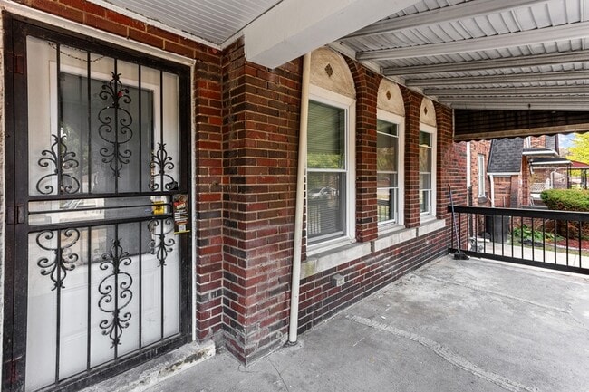 4357 Fullerton Ave in Detroit, MI - Building Photo - Building Photo