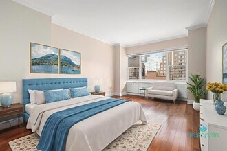 340 E 64th St in New York, NY - Building Photo - Building Photo