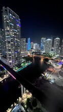 690 SW 1st Ct, Unit 2508 in Miami, FL - Foto de edificio - Building Photo