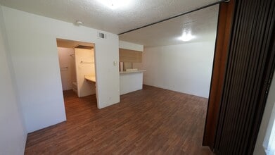 Brandywood Park - FREE Utilities in Albuquerque, NM - Foto de edificio - Building Photo