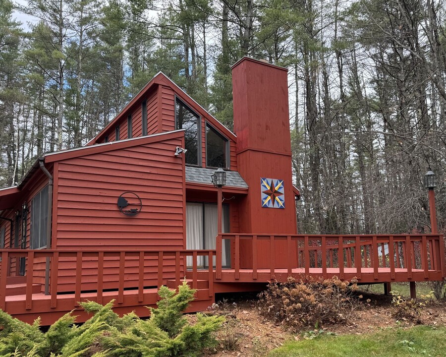 4 Kilgore Ln in Hartford, VT - Building Photo