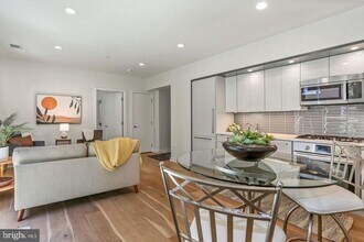 129 W St NW in Washington, DC - Building Photo - Building Photo