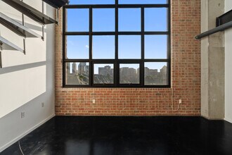 3110 Thomas, Unit 533 in Dallas, TX - Foto de edificio - Building Photo