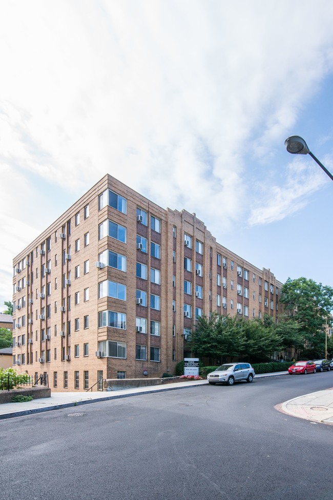 Park Crescent in Washington, DC - Building Photo - Building Photo