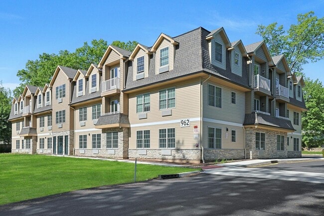 962 Rte 9W in Congers, NY - Building Photo - Building Photo