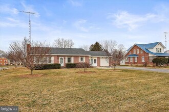 1055 S Main St in Chambersburg, PA - Building Photo - Building Photo