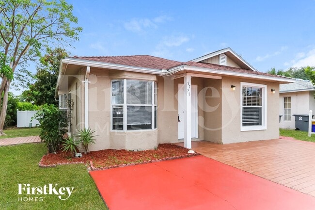 5725 Boynton Cove Way in Boynton Beach, FL - Building Photo - Building Photo