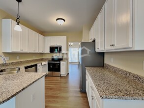 8420 Astwell Ct in Raleigh, NC - Building Photo - Building Photo