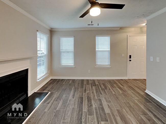 528 Crestridge Ct in Stone Mountain, GA - Building Photo - Building Photo