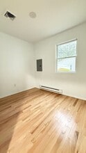 773 Waverly Ave in Holtsville, NY - Building Photo - Building Photo