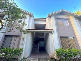 3215 Coral Lake Dr in Coral Springs, FL - Building Photo