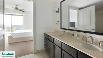 777 Preston St in Houston, TX - Building Photo