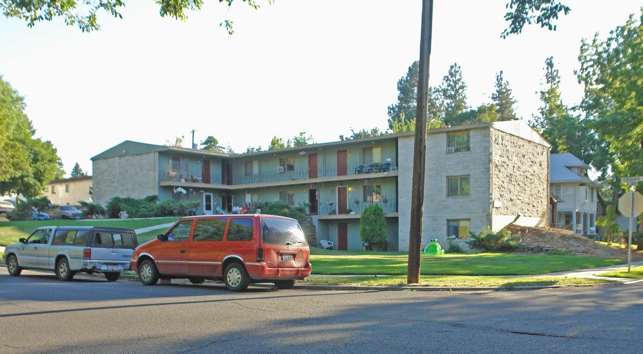 1405 W 8th Ave in Spokane, WA - Building Photo