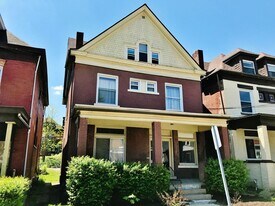 5442 Jackson St in Pittsburgh, PA - Building Photo