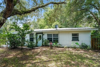 812 Friendship Dr in DeLand, FL - Building Photo - Building Photo