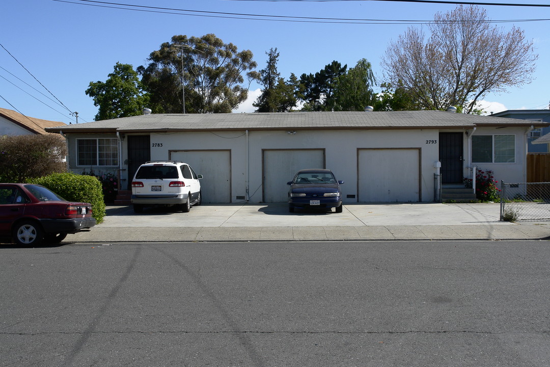 2783 Marlborough Ave in Redwood City, CA - Building Photo