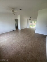 404 SE 19th Ln in Cape Coral, FL - Building Photo - Building Photo