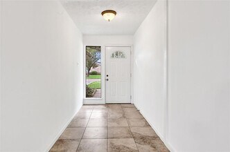 2730 Mesquite Dr in Sugar Land, TX - Building Photo - Building Photo