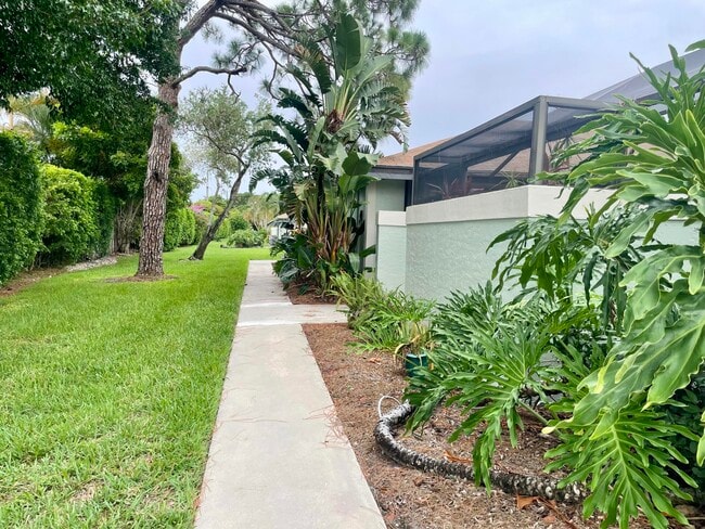 105 Harvest Moon Ct in Jupiter, FL - Building Photo - Building Photo