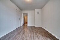 2324 Callow Ave, Unit 3 photo'