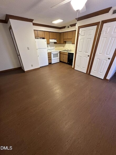 3533 Ivy Commons Dr in Raleigh, NC - Foto de edificio - Building Photo