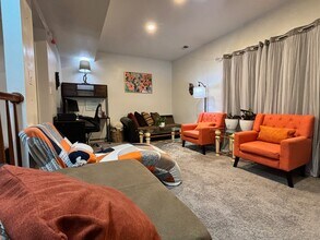 8719 East Grv in Upper Marlboro, MD - Building Photo - Building Photo