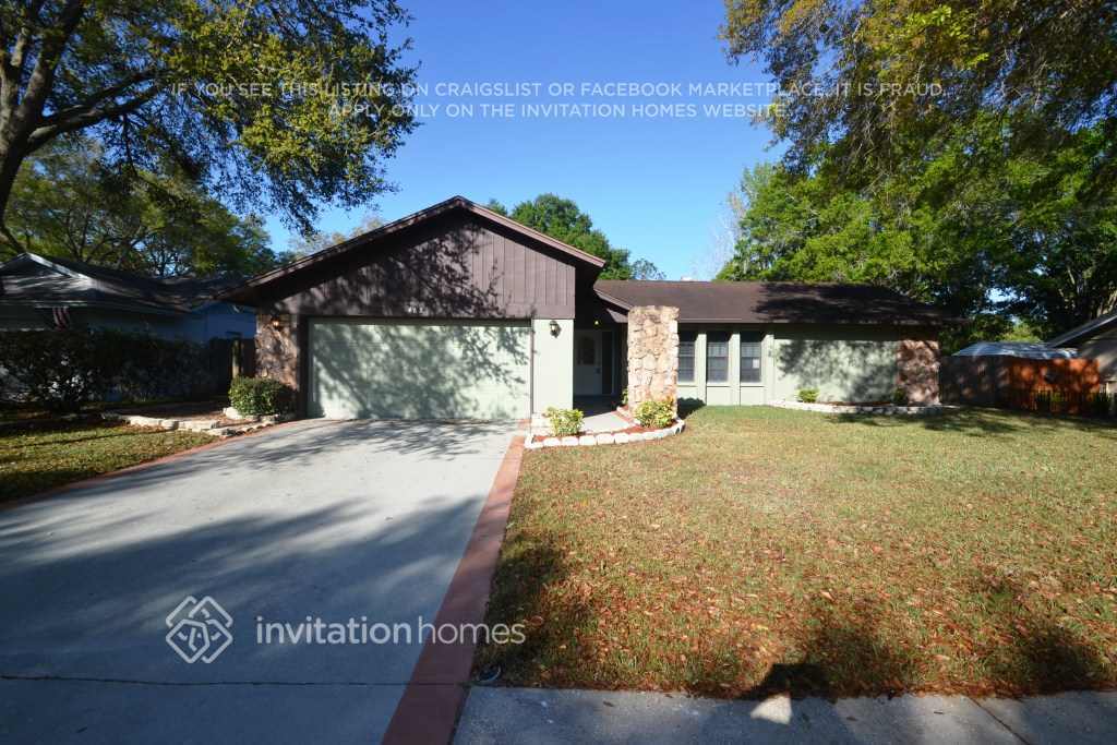 462 Oak View Terrace in Palm Harbor, FL - Foto de edificio