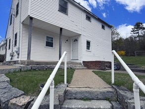 79 N Main St in Bellingham, MA - Building Photo - Building Photo