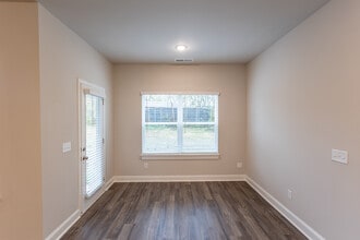 Kindrey Townhomes in Gallatin, TN - Foto de edificio - Interior Photo