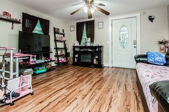 127 W 15th St in Junction City, KS - Building Photo - Building Photo