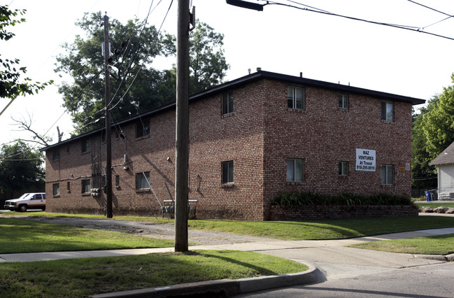 Maz Ventures at Troost in Tulsa, OK - Foto de edificio - Building Photo