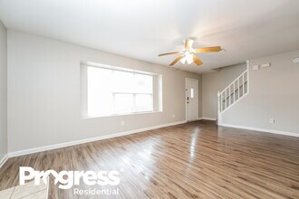2855 Robinson Wood Dr in Riverdale, GA - Building Photo - Building Photo