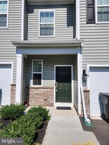 112 Sickler Ct in Sicklerville, NJ - Building Photo