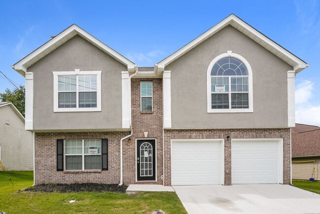 property at 2099 Mulberry Ln