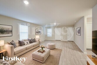 10815 Giacconi Dr in Converse, TX - Building Photo - Building Photo