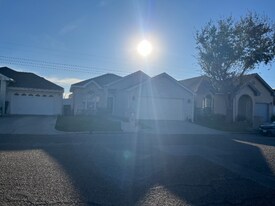 1709 Bobcat Ln in Harlingen, TX - Building Photo