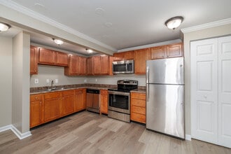 Clarendon Heights in Syracuse, NY - Foto de edificio - Interior Photo