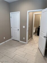 921 Riverlawn Pl in Las Vegas, NV - Building Photo - Building Photo